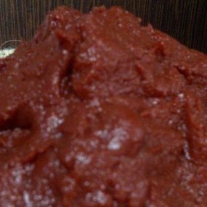 Ev Yapımı Domates Salçası